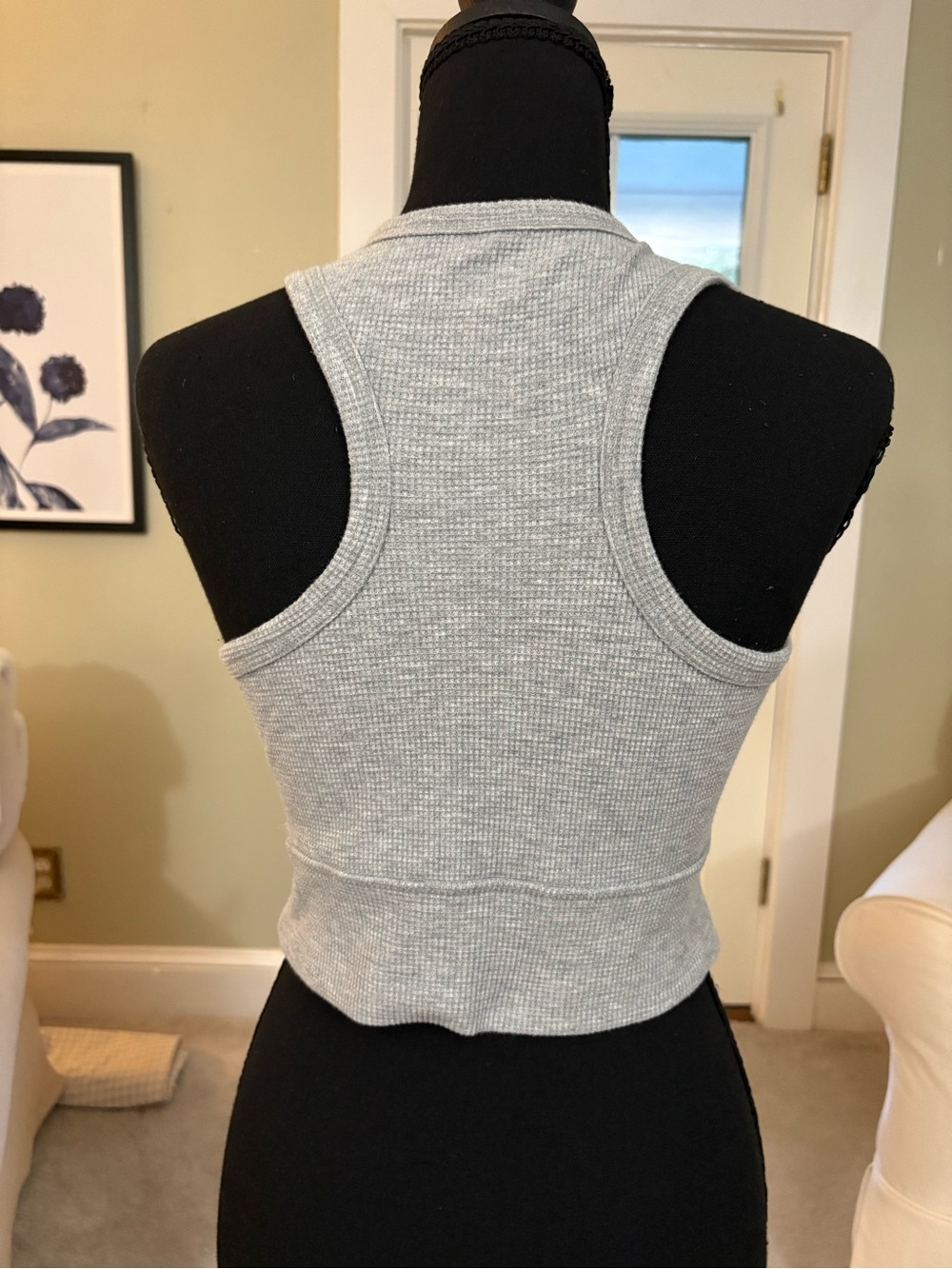 SO Gray Ribbed Cropped Tank - Picture 2 of 2